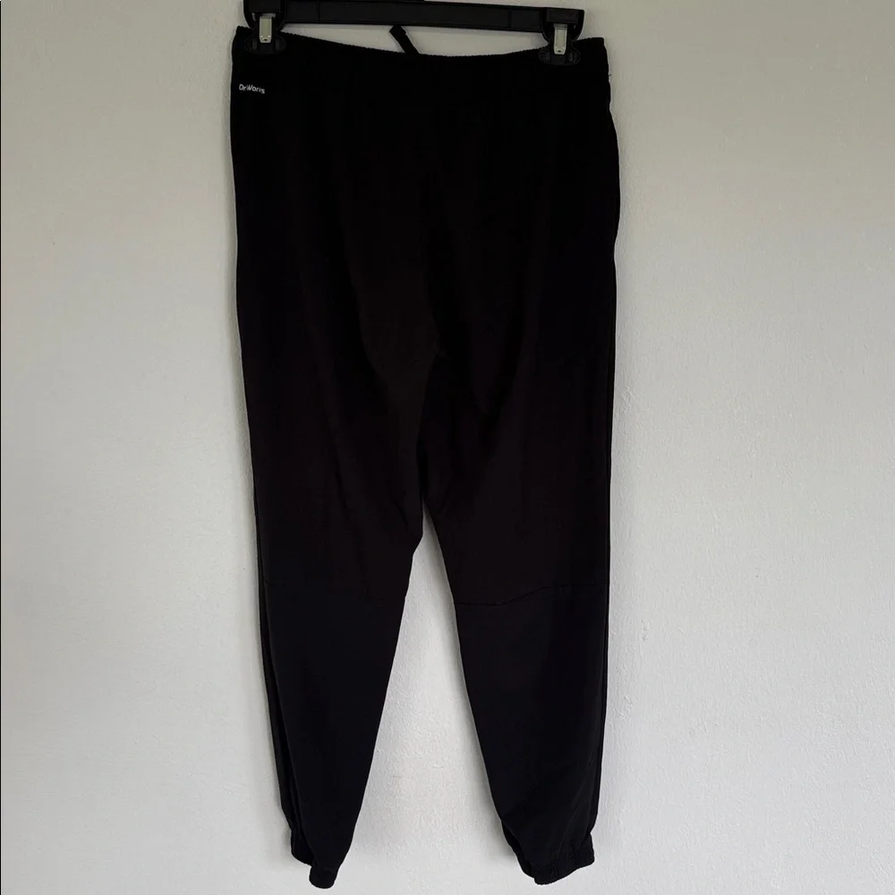 Athletic Works DriWorks girl’s black tapered ankle windbreaker joggers size XL